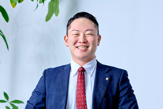 五十嵐航平 営業部 係長